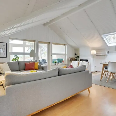 Alfwin - 3km From The Sea By Interhome *